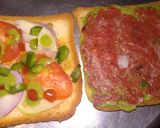 A picture of step 4 of Tawa sandwich toast.