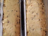 Budín de frutas y budín de chocolate y nuez
