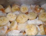 Foto langkah ke 2 dari resep Puding roti tawar pisang.