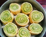 A picture of step 3 of Matcha roll.
