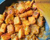 A picture of step 5 of Dhaba Style Paneer Masala.