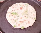 A picture of step 5 of Green peas paratha.