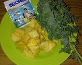 Foto langkah ke 1 dari resep Smoothies NaKal (Nanas & Kale).