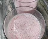 Foto del paso 1 de la receta: Smoothie o batido de fresa y plátano