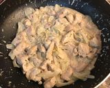 Foto del paso 3 de la receta: Pollo al roquefort en sanguche