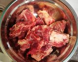 Foto langkah ke 1 dari resep Sop Janda (Iga Sapi) Rumahan.
