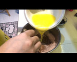 Foto langkah ke 4 dari resep Muffin Chocolate Tintin Rayner (tanpa Mixer).
