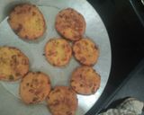 A picture of step 2 of Seyal Besan with Pudina Chutney.