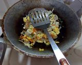 Foto langkah ke 3 dari resep Kwetiaw goreng.