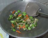 Foto langkah ke 2 dari resep Tumis Putren Baso Petai.