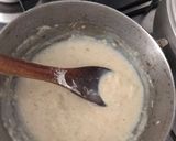 Foto del paso 1 de la receta: CREMA BECHAMEL CON CHAMPIÑOES pastas de corbatas