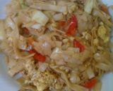 Foto langkah ke 4 dari resep Kwetiau Goreng Spesial.