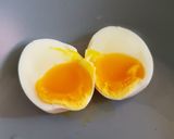 รูปขั้นตอนการทำที่ 4 ของ ยำไข่ต้มยางมะตูมมมม 🥚