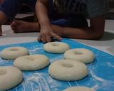 Foto langkah ke 4 dari resep Donat super ekonomis.