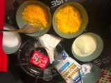 Cách làm nhân trứng muối dẻo cho bánh nướng