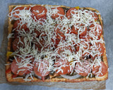 Foto del paso 8 de la receta: Pizza casera con masa de pollo asado