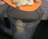केला मिल्क शेक(kela milkshake recipe in hindi) रेसिपी चरण 2 फोटो