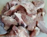 A picture of step 1 of Mutton Do pyaza.