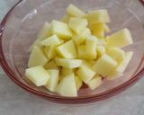 Tejfölös hagymaleves recept fázis 1 fotója