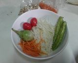 รูปขั้นตอนการทำที่ 1 ของ ส้มตำโคราช (แบบเส้นมะละกอกรอบ)