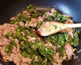 Foto del passaggio 5 della ricetta Orecchiette di grano arso con cime di rapa e salsiccia