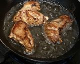 Foto langkah ke 2 dari resep Ayam Kecap Mentega.