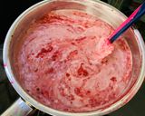 Erdei gyümölcsös-vaníliapudingos piskóta recept fázis 4 fotója