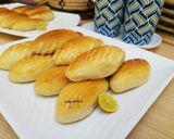 A picture of step 13 of Meat pocket buns.
