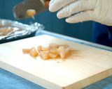 A picture of step 14 of Peach Decoration Cake (Chantilly Peche).