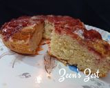 A picture of step 5 of Upside Down Strawberry Cake.