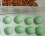 Foto langkah ke 2 dari resep Klepon isi gula merah.