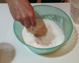 Foto del paso 2 de la receta: Pizza casera súper fácil y rápida