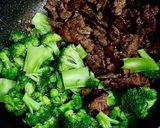 Foto langkah ke 4 dari resep Tumis Brokoli Daging Sapi.