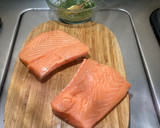 Foto del paso 1 de la receta: "Salmón a la mexicana con vinagreta de cilantro"