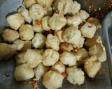 Foto langkah ke 7 dari resep Tahu Crispy Cabe Bawang.