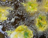 A picture of step 5 of Mix sabzi pakoray.