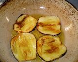Foto del passaggio 2 della ricetta Timballo di melanzane fritte