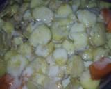 Foto del paso 2 de la receta: Pollo con verduras bañado en salsa blanca