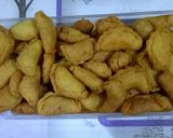 Foto langkah ke 8 dari resep Pastel Mini Isi Abon Super Renyah.