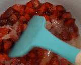 Cara Membuat Puding Susu dengan Saus Strawberry 5