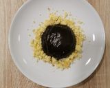 Foto del paso 5 de la receta: Semiesfera de mousse de chocolate con tierra de bizcocho