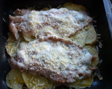 Foto del paso 3 de la receta: Pescado con milhojas de papas en microondas 