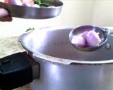 A picture of step 2 of Healthy Mooligai Mudakathan Thoothuvalai Keerai Masiyal - calcium rich.