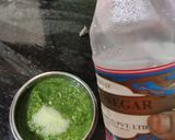 A picture of step 2 of Kiwi Mint chutney.
