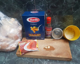 Foto del paso 1 de la receta: Pasta con pollo en salsa de soya