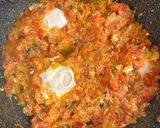 A picture of step 4 of Menemen turkish omelette.