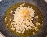 Foto del paso 2 de la receta Pollo en salsa de tomate con patatas