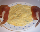 Foto del paso 4 de la receta: Rollo de ternera relleno de tortilla