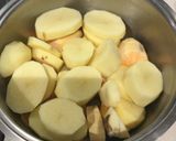 Foto del paso 1 de la receta: Pechito “ Matambre de Cerdo” al Horno con Papas y Batatas