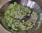 बटाटा मटार चिझ पराठे (Batata Matar Cheese Parathe Recipe In Marathi) रेसिपी स्टेप 1 फोटो 